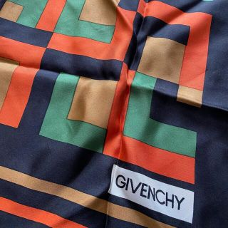 ジバンシィ(GIVENCHY)のジバンシー　スカーフ　大判(バンダナ/スカーフ)