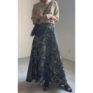 アメリヴィンテージ(Ameri VINTAGE)のAMERI  アメリヴィンテージ　DENIM LIKE FLOWER SKIRT(ロングスカート)