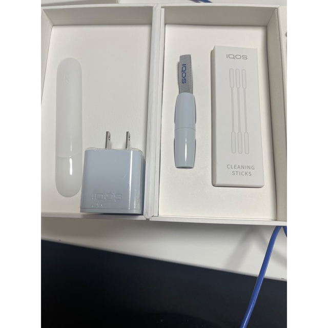 IQOS(アイコス)のiQOS 3 Duo 直接取引4000円です。 メンズのファッション小物(タバコグッズ)の商品写真