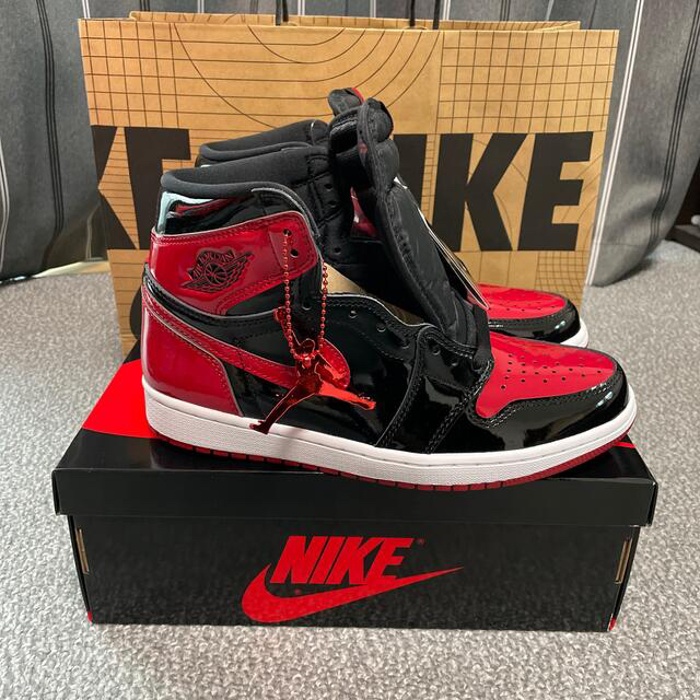 NIKE(ナイキ)のライジングサン様専用 NIKE AJ 1 “Patent Bred”  メンズの靴/シューズ(スニーカー)の商品写真