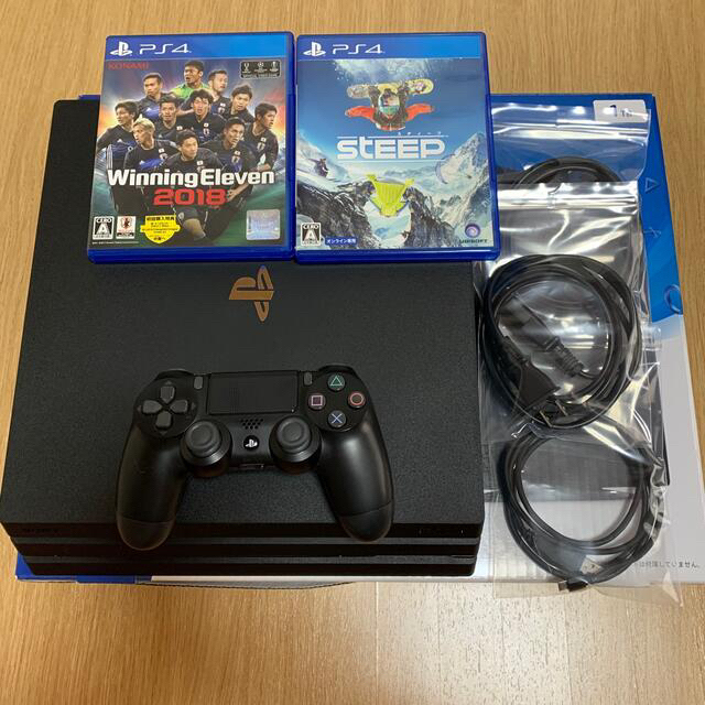 SONY PlayStation4 Pro 本体 CUH-7000BB01