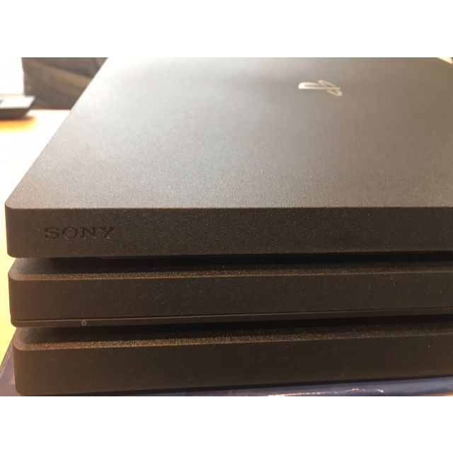 PS4 Pro 1TB CUH-7200B B01