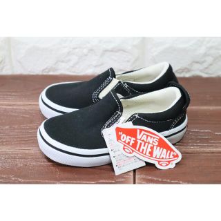 ヴァンズ(VANS)の新品 VANS バンズ　キッズ　SLIPON スリッポン　黒　ブラック(スリッポン)