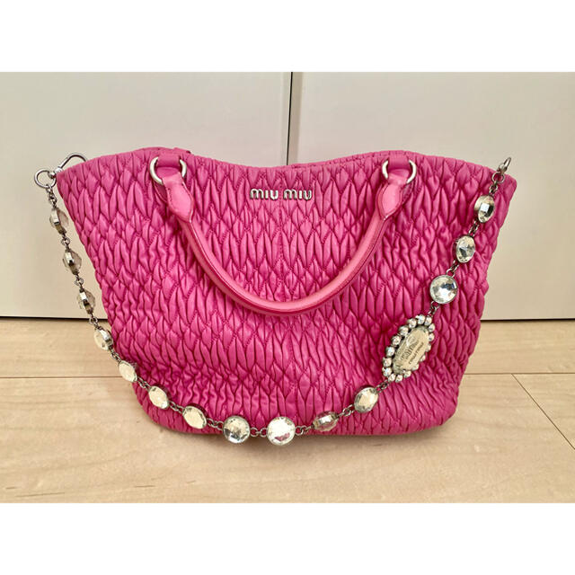 MIUMIUミュウミュウ*ハンドバッグ マテラッセ ピンク色 MIUMIUミュウミュウ*ハンドバッグ マテラッセ ピンク色