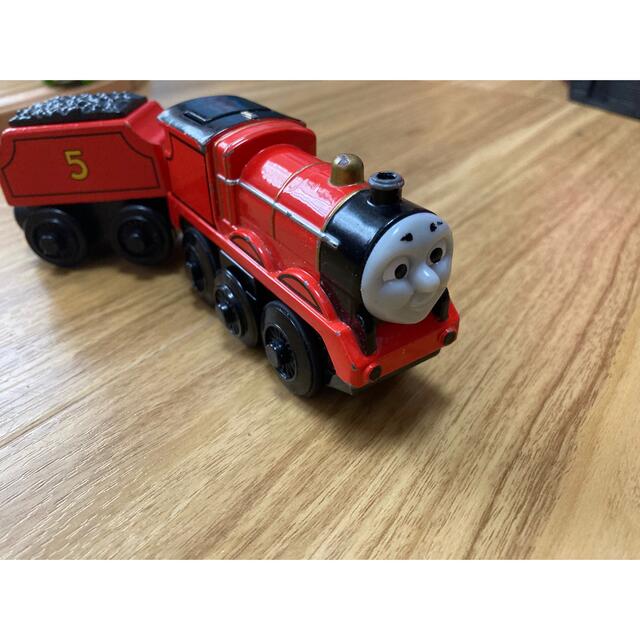 BRIO - 電動ジェームス 木製トーマスの通販 by p|ブリオならラクマ