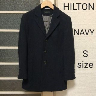 アオヤマ(青山)のHILTON スタイリッシュチェスターコート《プレミアム》SALE(チェスターコート)