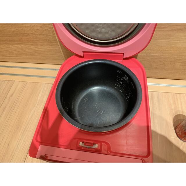 TIGER(タイガー)の炊飯器　ピンク　 タイガーJAJ-A551(PP)  ３合炊き スマホ/家電/カメラの調理家電(炊飯器)の商品写真