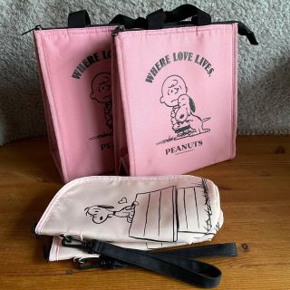 ピーナッツ(PEANUTS)のPEANUTS 保温保冷バッグ&ペットボトルホルダーを2セット(弁当用品)