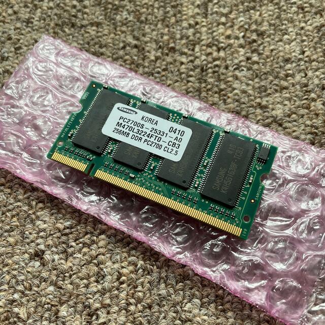 SAMSUNG(サムスン)のSAMSUNG メモリ PC2700-S 256mb DDR スマホ/家電/カメラのPC/タブレット(PCパーツ)の商品写真