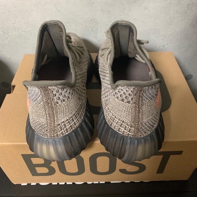 29.5 美品adidas YEEZY BOOST 350 V2 ASHSTO メンズの靴/シューズ(スニーカー)の商品写真