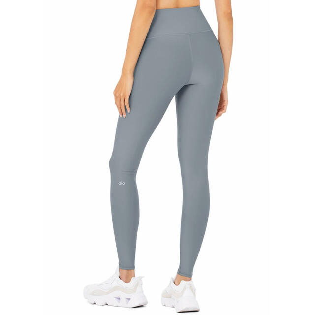 lululemon(ルルレモン)のタグ付新品♡alo yoga♡ hight-waist air lift レディースのレッグウェア(レギンス/スパッツ)の商品写真