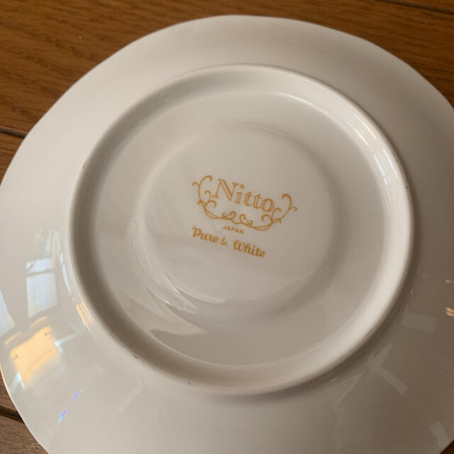 Noritake(ノリタケ)のNitto  JAPAN Pure &White 小皿5枚　ケーキ皿　取り皿 インテリア/住まい/日用品のキッチン/食器(食器)の商品写真