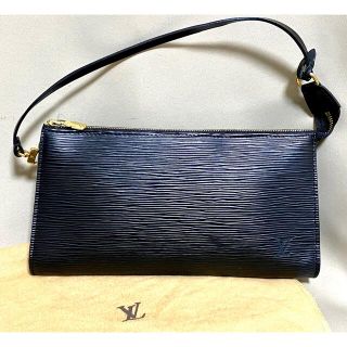 ルイヴィトン(LOUIS VUITTON)の✴︎美品✴︎ルイヴィトン エピ アクセサリーポーチ ノワール(ハンドバッグ)