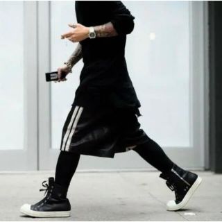 リックオウエンス(Rick Owens)のリックオウエンス 14AW サイドラインレザービッグショーツ (サルエルパンツ)