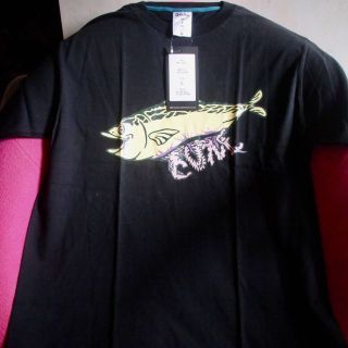 キューン(CUNE)のCUNE キューン 発売枚数極僅かの貴重なお魚Tシャツ/黒/Lサイズです♪(Tシャツ/カットソー(半袖/袖なし))