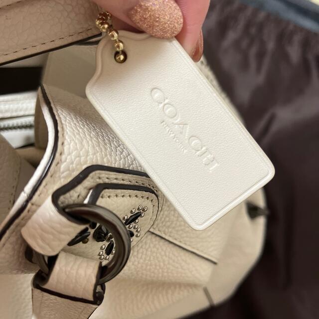 COACH(コーチ)のCOACH☆バンダナリベットイーディーショルダーバッグ レディースのバッグ(ショルダーバッグ)の商品写真