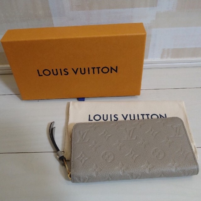 低価格の LOUIS VUITTON - ほぼ新品 ルイヴィトン 長財布 ジッピー