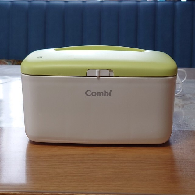 combi(コンビ)の【くん様】Combi　おしり拭きウォーマー キッズ/ベビー/マタニティのおむつ/トイレ用品(ベビーおしりふき)の商品写真