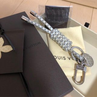 ルイヴィトン(LOUIS VUITTON)のルイヴィトン★LV  ネメスチャーム(キーホルダー)