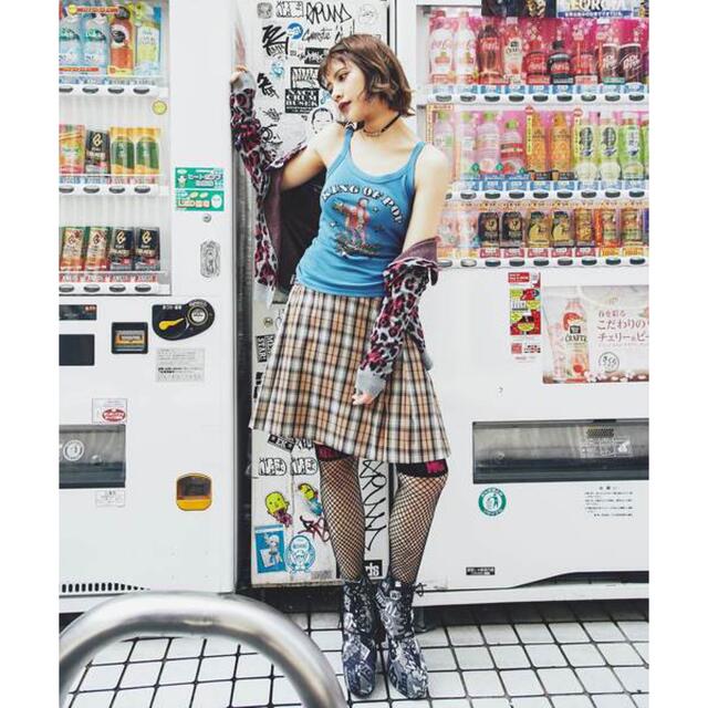 HYSTERIC GLAMOUR(ヒステリックグラマー)のHYSTERIC GLAMOUR プリーツ加工バックル付ニースカート チェック レディースのスカート(ひざ丈スカート)の商品写真