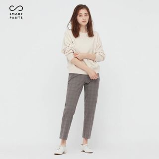 ユニクロ(UNIQLO)の美品　UNIQLO スマートアンクルパンツ　グレー　チェック(クロップドパンツ)