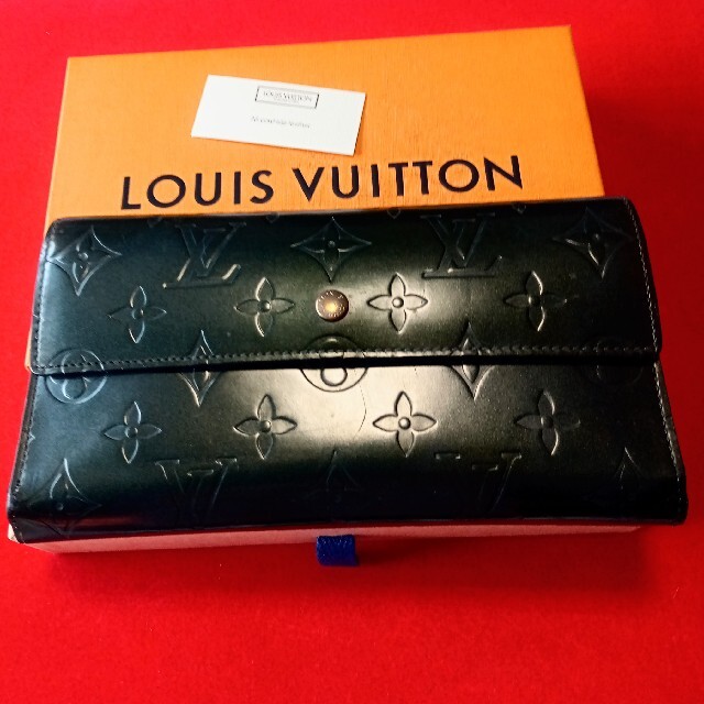 ★LOUIS VUITTONマットライン/ファスナー付き長財布