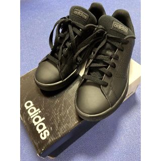 アディダス(adidas)のアディダス　スニーカー　22.5cm  ブラック(スニーカー)