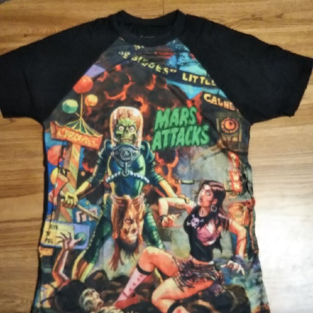 映画 mars attack Tシャツ エンタメ/ホビーのタレントグッズ(ミュージシャン)の商品写真