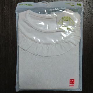 ユニクロ(UNIQLO)のユニクロ　クルーネック長袖Tシャツ　90センチ(Tシャツ/カットソー)