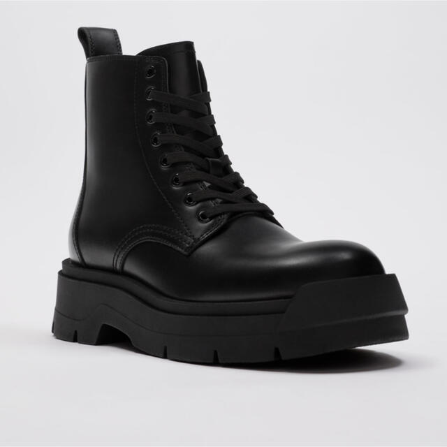 ZARA - ZARA チャンキーソール レースアップブーツの通販 by ZARA - ZARA チャンキーソール レースアップブーツの通販 by