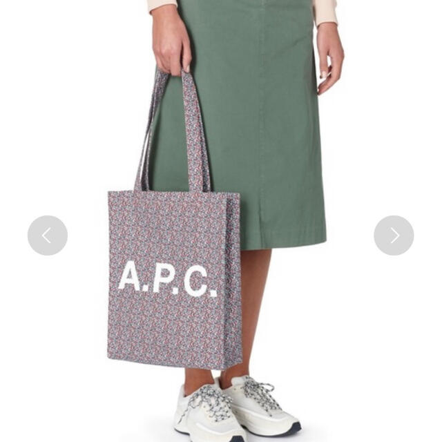 A.P.C(アーペーセー)のトートバッグ　A.P.C. レディースのバッグ(トートバッグ)の商品写真