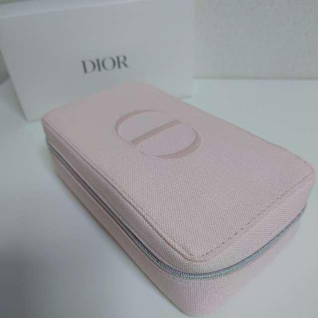 Christian Dior(クリスチャンディオール)の【新品】Dior　バニティポーチ　ピンク レディースのファッション小物(ポーチ)の商品写真