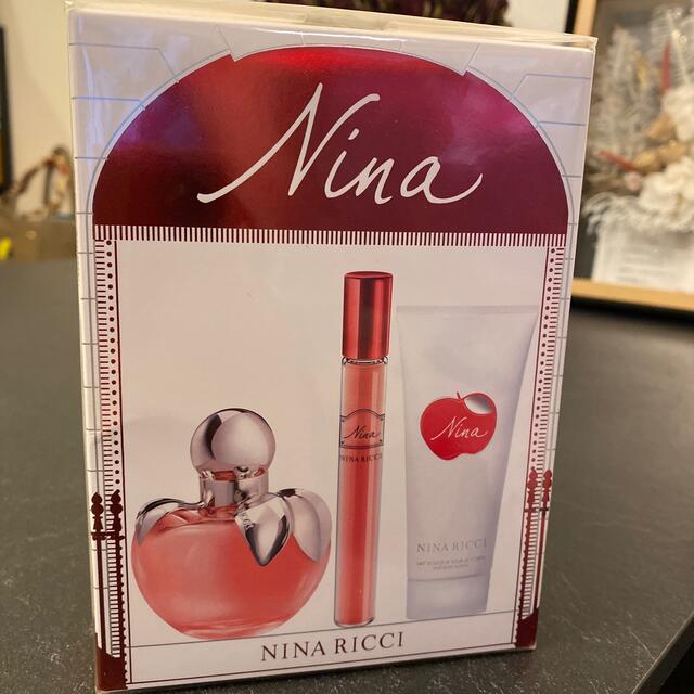 NINA RICCI(ニナリッチ)の【りんご様専用】NINA RICCI ニナリッチ 香水 3点 コスメ/美容の香水(香水(女性用))の商品写真