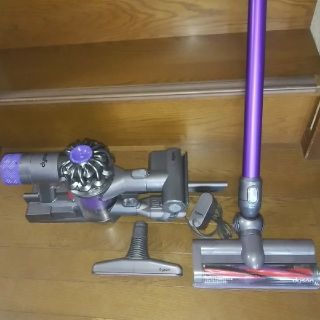 ダイソン(Dyson)のダイソン v6(SV07)ワイドモーターヘッド(掃除機)