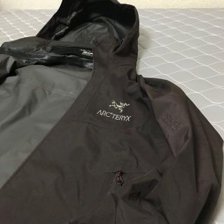 アークテリクス(ARC'TERYX)のアークテリクス　ベータSL メンズS ブラウン　マウンテンパーカー(マウンテンパーカー)