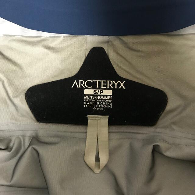 ARC'TERYX(アークテリクス)の専用　アークテリクス　ゼータLT メンズS ブルー　マウンテンパーカ　ゴアテック メンズのジャケット/アウター(マウンテンパーカー)の商品写真