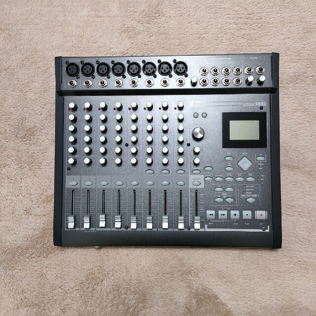 KORG D888 マルチトラックレコーダー