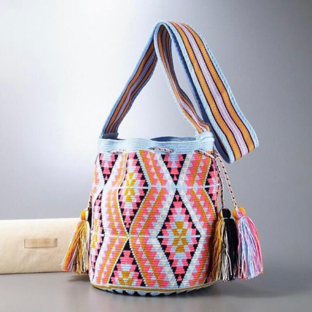 新品 CHILA BAGS チラバックス ワユーバッグ 定価2.8万 | フリマアプリ ラクマ