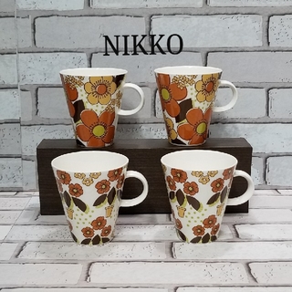 ニッコー(NIKKO)の新品　未使用　NIKKO ニッコー　マグカップ　セット　レトロ　マリメッコ(グラス/カップ)