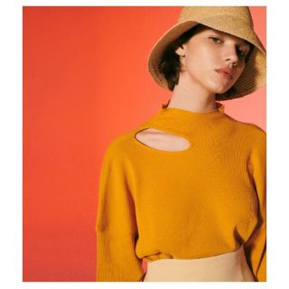 ルシェルブルー(LE CIEL BLEU)のルシェルブルー　Rib Cut-out Neck Top(カットソー(長袖/七分))