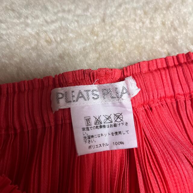 PLEATS PLEASE ISSEY MIYAKE(プリーツプリーズイッセイミヤケ)のプリーツプリーズ　ロングスカート  レディースのスカート(ロングスカート)の商品写真