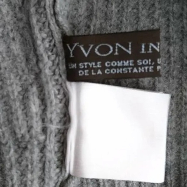 YVON(イヴォン)の☆あや様専用☆イヴォン ニット 、プラステ ニット、セット レディースのトップス(ニット/セーター)の商品写真