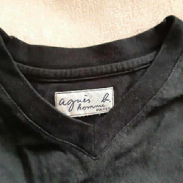 agnes b.(アニエスベー)のagnes b.　homme　黒　Tシャツ　ブイネック　Vネック　 メンズのトップス(Tシャツ/カットソー(半袖/袖なし))の商品写真
