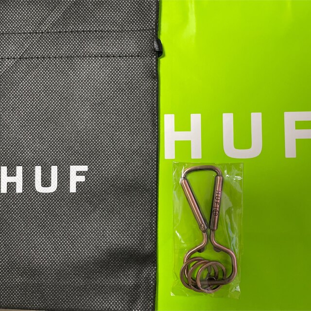 HUF(ハフ)のHUFカラビBRONZE BOTTLE OPENER CARABINERレア‼️ メンズのファッション小物(キーホルダー)の商品写真