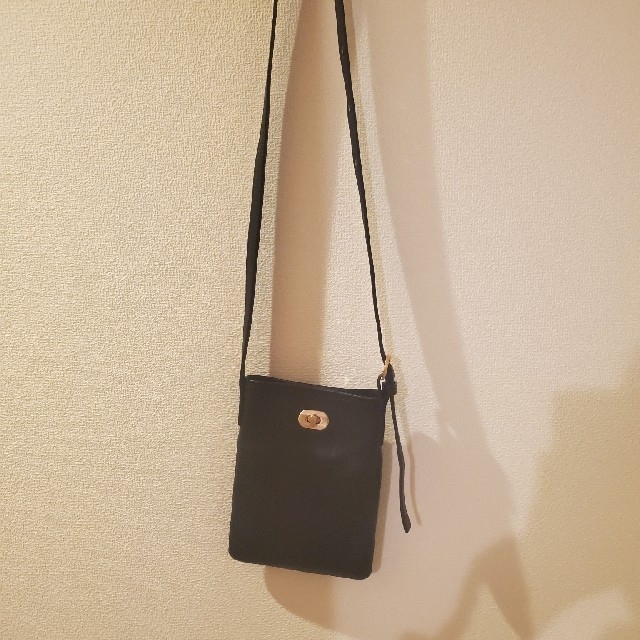 エンダースキーマ　twist buckle bag