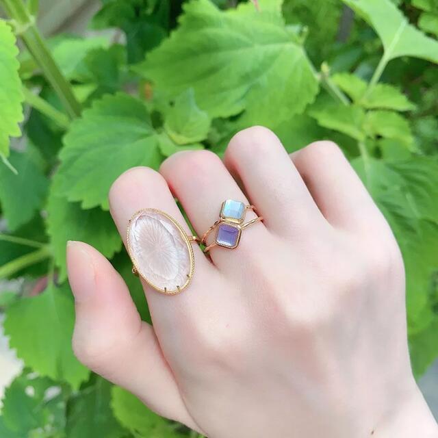 個性的リング おおぶり オーバル ガラスプレート 繊細クリスタル 18k レディースのアクセサリー(リング(指輪))の商品写真