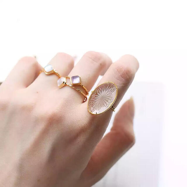 個性的リング おおぶり オーバル ガラスプレート 繊細クリスタル 18k レディースのアクセサリー(リング(指輪))の商品写真