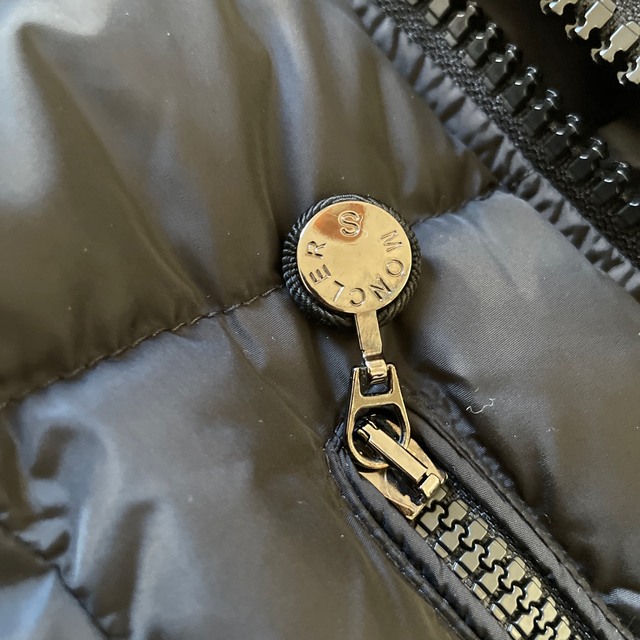 MONCLER(モンクレール)のMoncler S＊モンクレールS Mayuko希少ブラック00 レディースのジャケット/アウター(ダウンジャケット)の商品写真