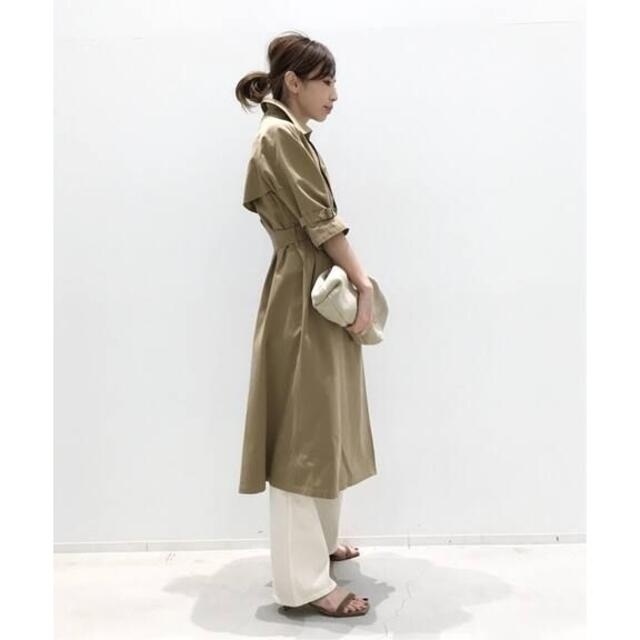 L'Appartement DEUXIEME CLASSE(アパルトモンドゥーズィエムクラス)のタグ付き未使用、LYRIA Femme Coat レディースのジャケット/アウター(トレンチコート)の商品写真