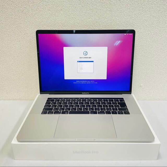 Mac (Apple)(マック)の美品 MacBook Pro 2019 15インチ i9 16GB 512GB スマホ/家電/カメラのPC/タブレット(ノートPC)の商品写真